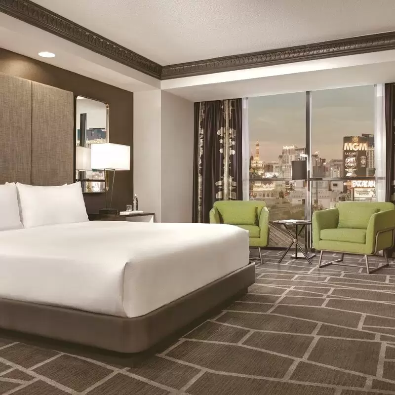 Luxor Hotel & Casino