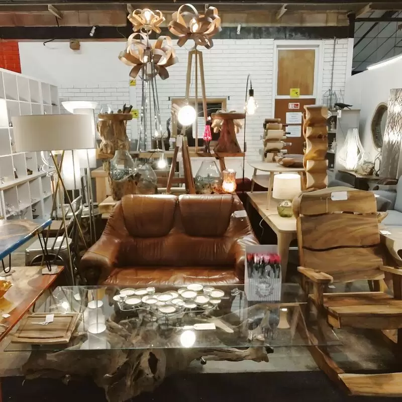 GB Antiques & Furniture Centre