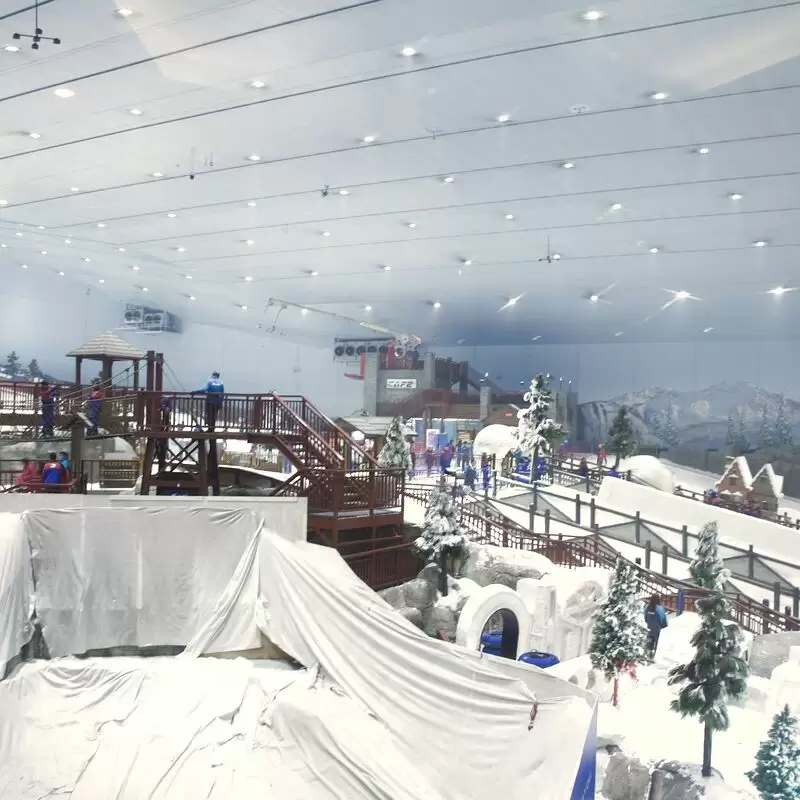 Ski Dubai
