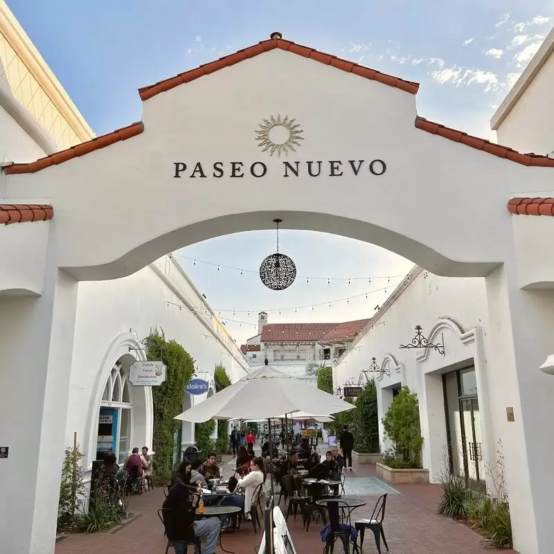 Paseo Nuevo