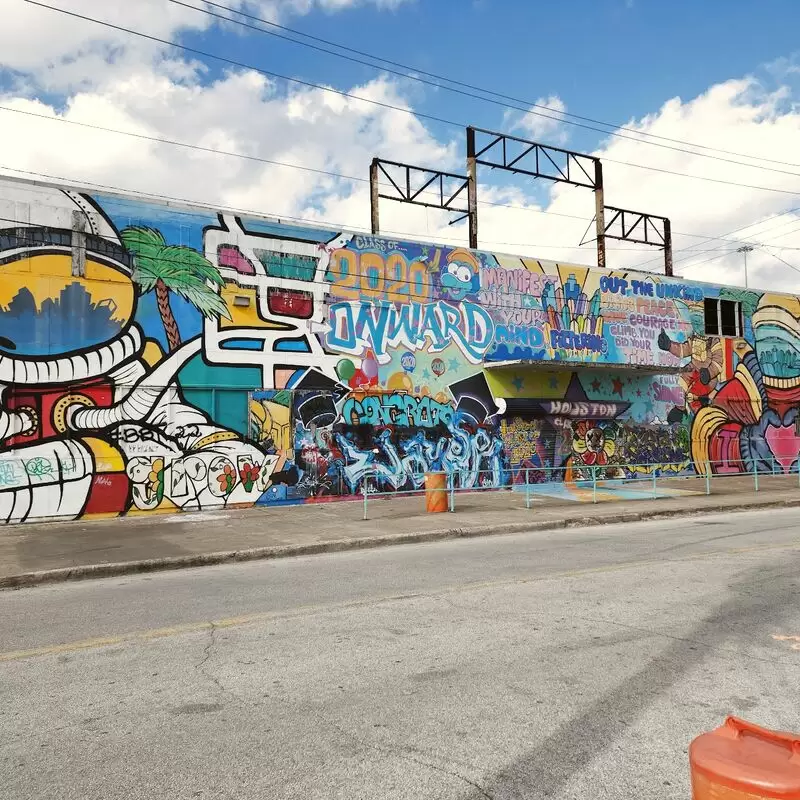 Houston Graffiti Building