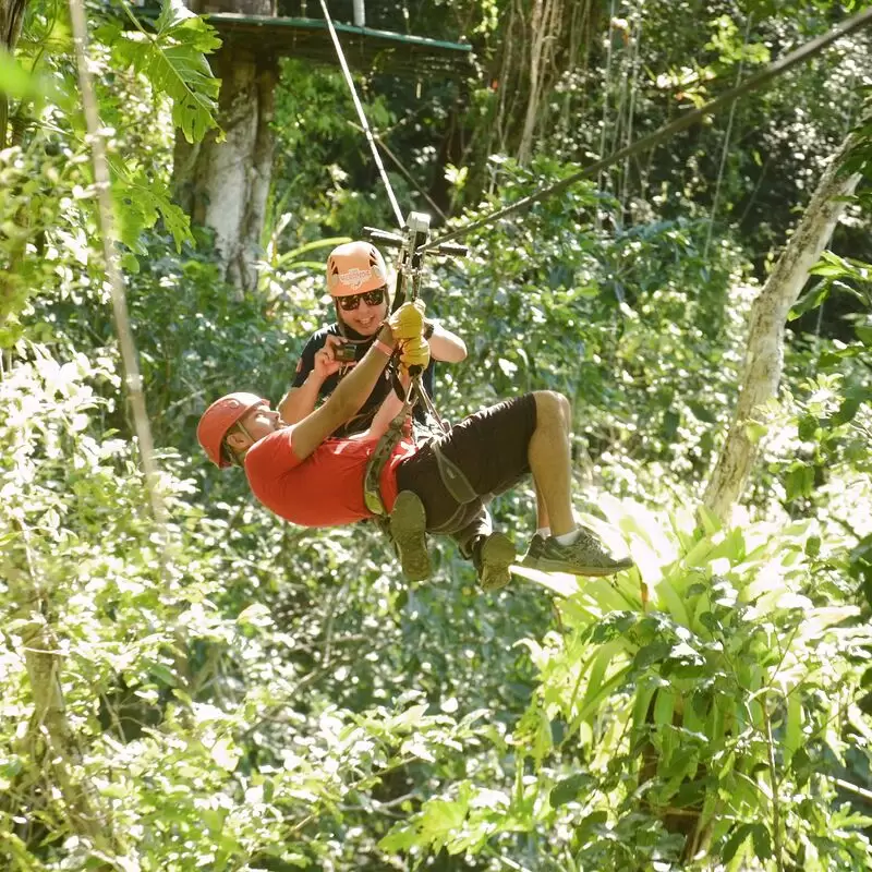 Los Veranos Canopy Tour Main Office)